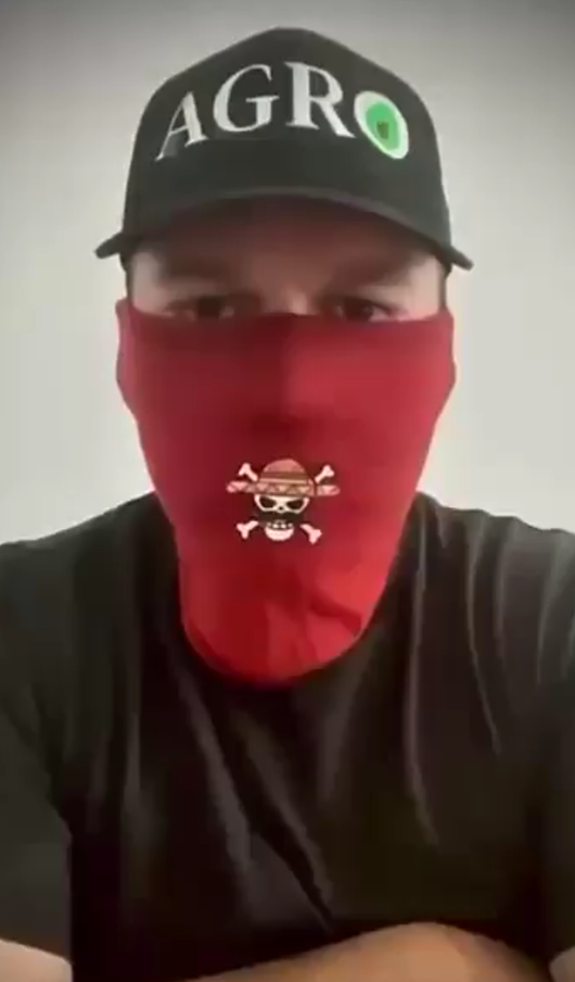 Imagen de Lider de la generación Z se dirige a la presidenta Claudia Sheinbaum y le dice no estamos solos presidenta, somos miles y juntos somos imparables... Le dice somos la generación que heredó la:ncia, la burla y la mentira, pero somos la generación que tiene el coraje para cambiar esta historia. 